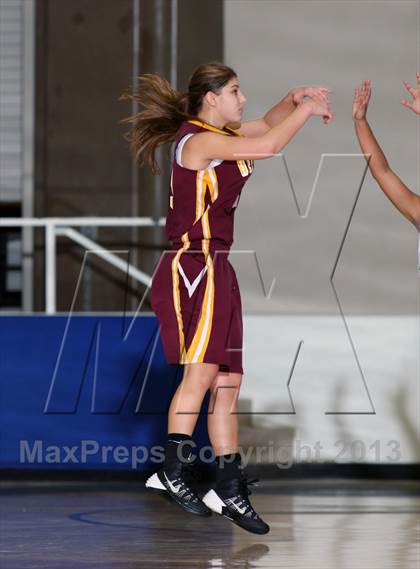 Thumbnail 3 in Deer Park vs. Pasadena (McDonald's Texas Invitational) photogallery.