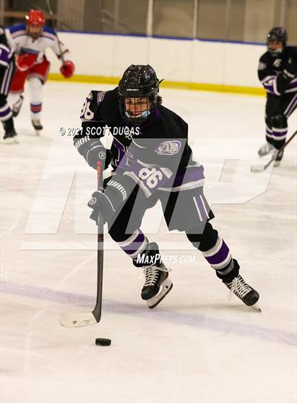 Thumbnail 2 in Iroquois vs Hamburg (LECOM Harborcenter) photogallery.