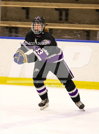 Thumbnail 2 in Iroquois vs Hamburg (LECOM Harborcenter) photogallery.
