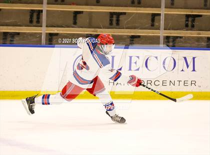 Thumbnail 2 in Iroquois vs Hamburg (LECOM Harborcenter) photogallery.