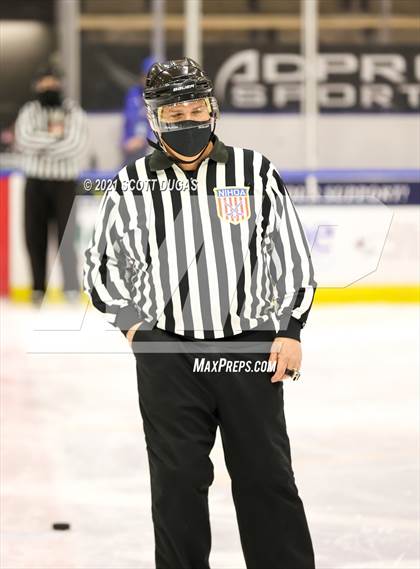 Thumbnail 3 in Iroquois vs Hamburg (LECOM Harborcenter) photogallery.