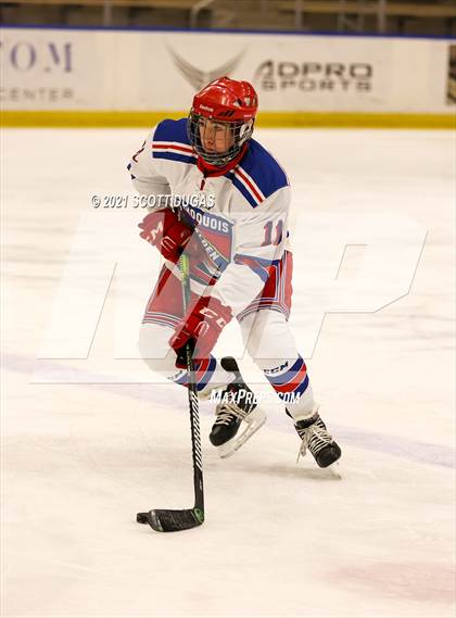 Thumbnail 2 in Iroquois vs Hamburg (LECOM Harborcenter) photogallery.