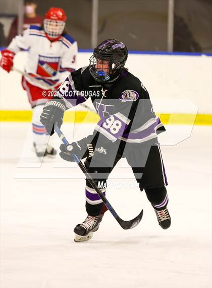 Thumbnail 2 in Iroquois vs Hamburg (LECOM Harborcenter) photogallery.