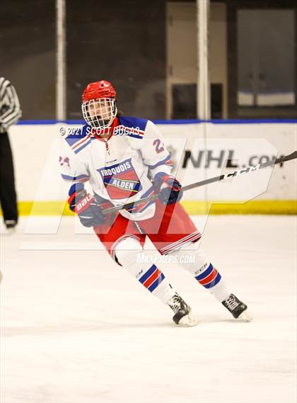Thumbnail 3 in Iroquois vs Hamburg (LECOM Harborcenter) photogallery.