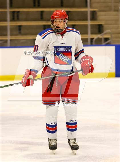 Thumbnail 2 in Iroquois vs Hamburg (LECOM Harborcenter) photogallery.