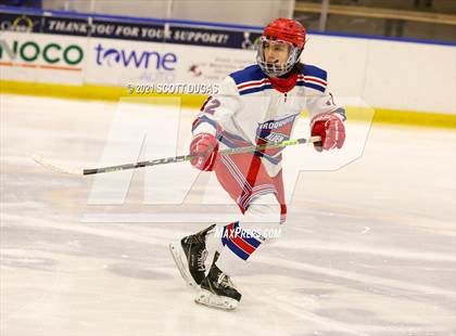Thumbnail 2 in Iroquois vs Hamburg (LECOM Harborcenter) photogallery.