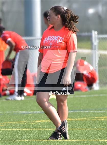 Thumbnail 3 in Lee's Summit North vs Wyandotte (Varsity Tournament) photogallery.
