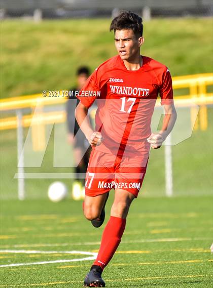 Thumbnail 2 in Lee's Summit North vs Wyandotte (Varsity Tournament) photogallery.