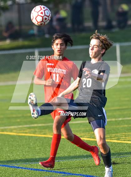 Thumbnail 2 in Lee's Summit North vs Wyandotte (Varsity Tournament) photogallery.