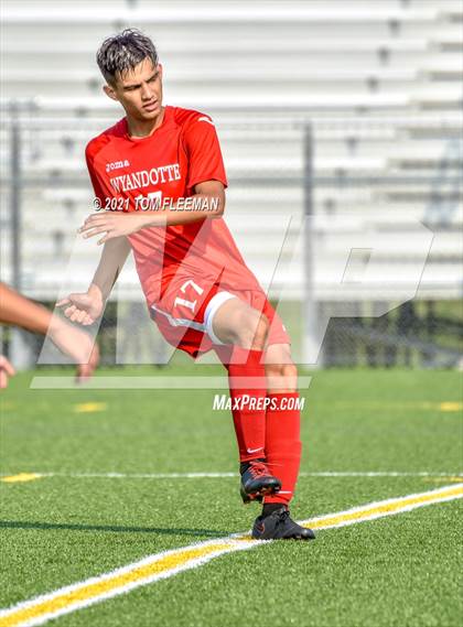 Thumbnail 2 in Lee's Summit North vs Wyandotte (Varsity Tournament) photogallery.