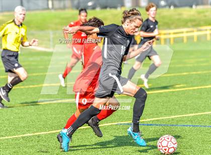 Thumbnail 1 in Lee's Summit North vs Wyandotte (Varsity Tournament) photogallery.