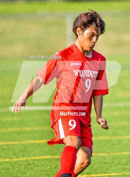 Thumbnail 1 in Lee's Summit North vs Wyandotte (Varsity Tournament) photogallery.