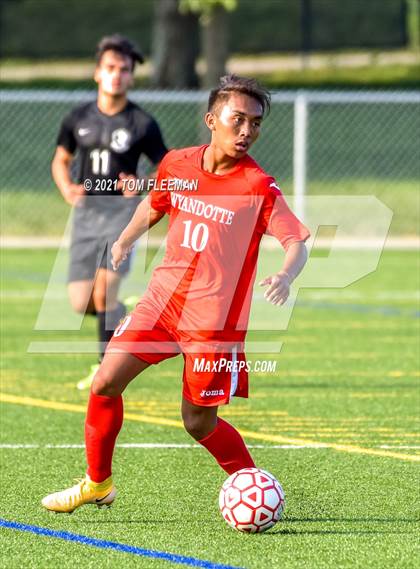 Thumbnail 2 in Lee's Summit North vs Wyandotte (Varsity Tournament) photogallery.