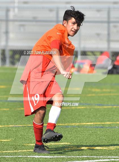 Thumbnail 3 in Lee's Summit North vs Wyandotte (Varsity Tournament) photogallery.