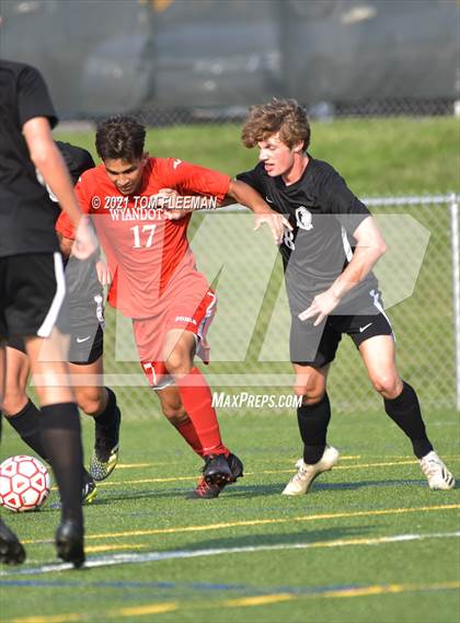 Thumbnail 2 in Lee's Summit North vs Wyandotte (Varsity Tournament) photogallery.