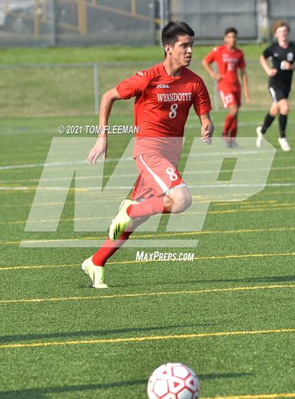 Thumbnail 1 in Lee's Summit North vs Wyandotte (Varsity Tournament) photogallery.