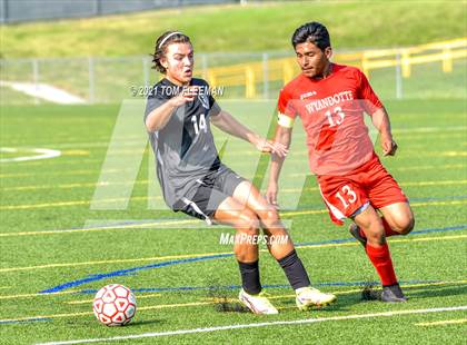 Thumbnail 2 in Lee's Summit North vs Wyandotte (Varsity Tournament) photogallery.