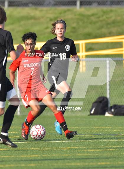 Thumbnail 3 in Lee's Summit North vs Wyandotte (Varsity Tournament) photogallery.