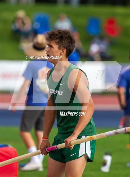 Thumbnail 3 in CIF Track and Field Championships (Boys Pole Vault Final) photogallery.