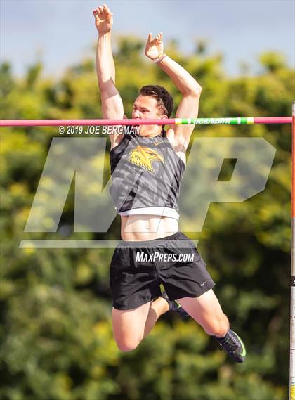 Thumbnail 2 in CIF Track and Field Championships (Boys Pole Vault Final) photogallery.