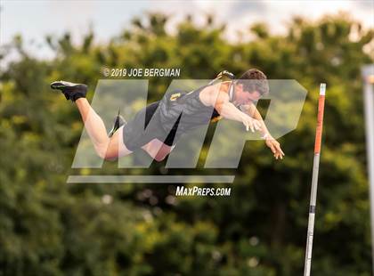 Thumbnail 2 in CIF Track and Field Championships (Boys Pole Vault Final) photogallery.
