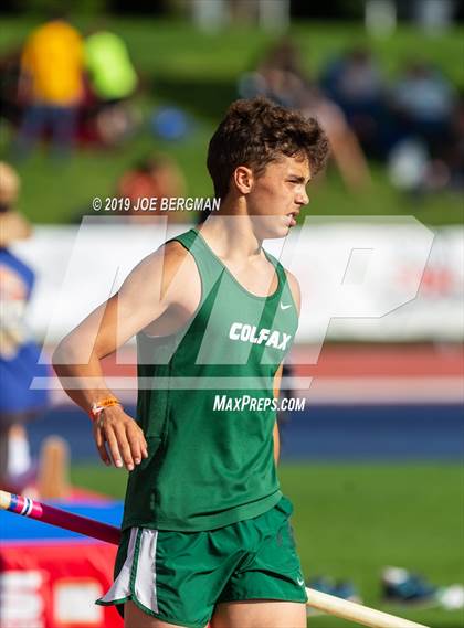 Thumbnail 2 in CIF Track and Field Championships (Boys Pole Vault Final) photogallery.