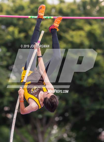 Thumbnail 2 in CIF Track and Field Championships (Boys Pole Vault Final) photogallery.