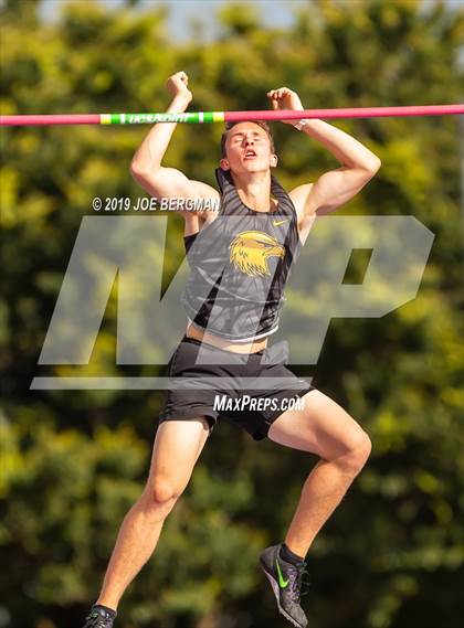 Thumbnail 2 in CIF Track and Field Championships (Boys Pole Vault Final) photogallery.