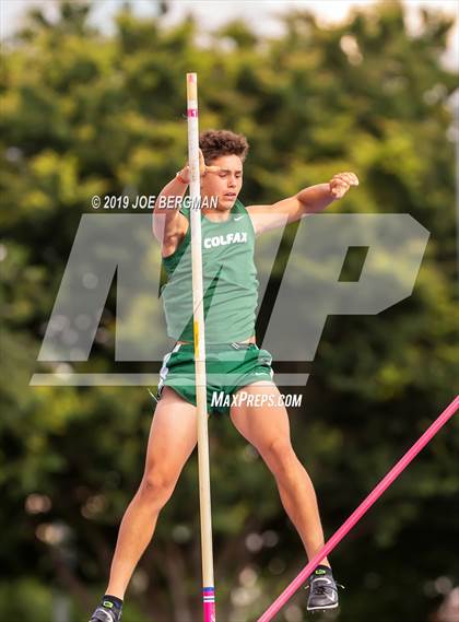 Thumbnail 2 in CIF Track and Field Championships (Boys Pole Vault Final) photogallery.