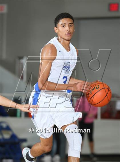 Thumbnail 3 in King vs La Port (McDonald's Texas Invitational) photogallery.