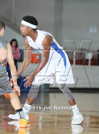 Thumbnail 3 in King vs La Port (McDonald's Texas Invitational) photogallery.
