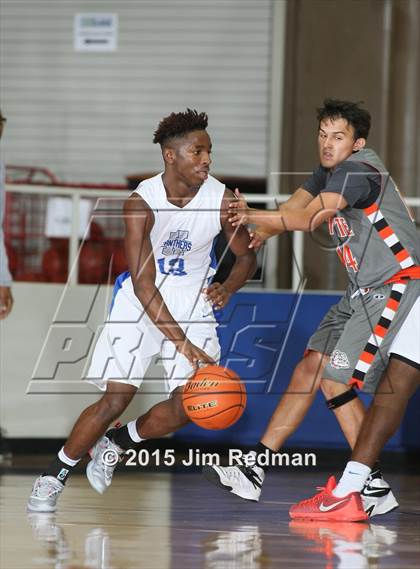 Thumbnail 1 in King vs La Port (McDonald's Texas Invitational) photogallery.