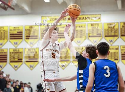 Thumbnail 2 in Longmont vs. Windsor  (CHSAA 5A Round2) photogallery.