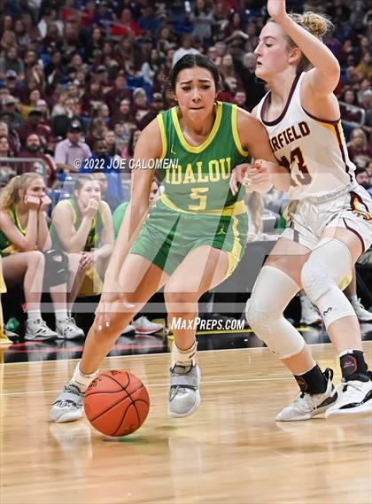 Thumbnail 1 in Fairfield vs Idalou (UIL 3A State Semifinal) photogallery.