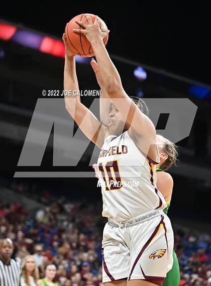 Thumbnail 1 in Fairfield vs Idalou (UIL 3A State Semifinal) photogallery.