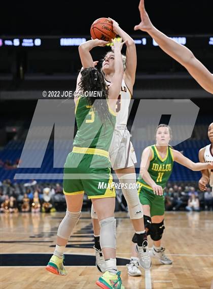 Thumbnail 2 in Fairfield vs Idalou (UIL 3A State Semifinal) photogallery.