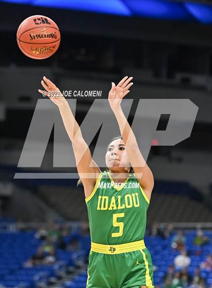 Thumbnail 2 in Fairfield vs Idalou (UIL 3A State Semifinal) photogallery.