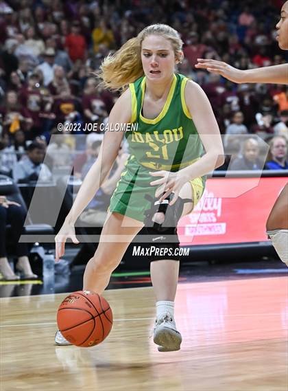 Thumbnail 3 in Fairfield vs Idalou (UIL 3A State Semifinal) photogallery.