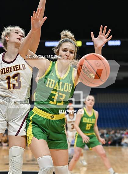 Thumbnail 1 in Fairfield vs Idalou (UIL 3A State Semifinal) photogallery.