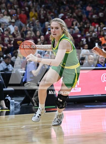 Thumbnail 3 in Fairfield vs Idalou (UIL 3A State Semifinal) photogallery.