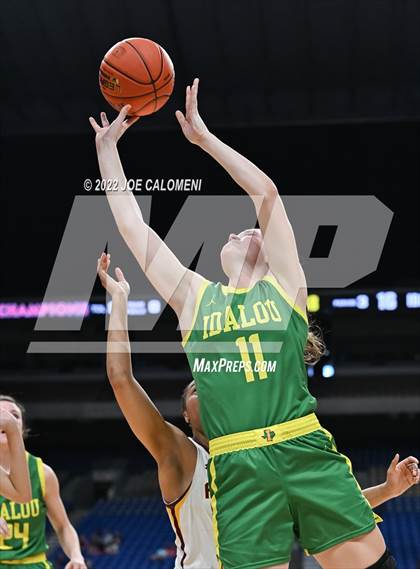 Thumbnail 2 in Fairfield vs Idalou (UIL 3A State Semifinal) photogallery.