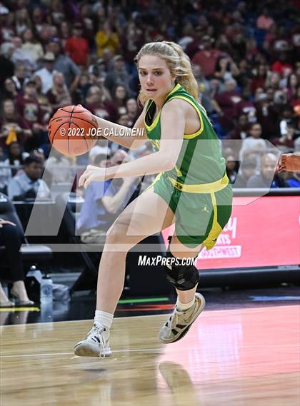 Thumbnail 1 in Fairfield vs Idalou (UIL 3A State Semifinal) photogallery.