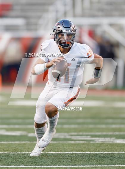 Thumbnail 3 in Corner Canyon vs Skyridge (UHSAA 6A Final) photogallery.