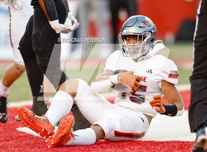 Thumbnail 3 in Corner Canyon vs Skyridge (UHSAA 6A Final) photogallery.