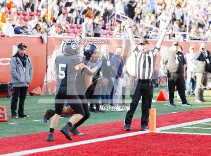 Thumbnail 2 in Corner Canyon vs Skyridge (UHSAA 6A Final) photogallery.