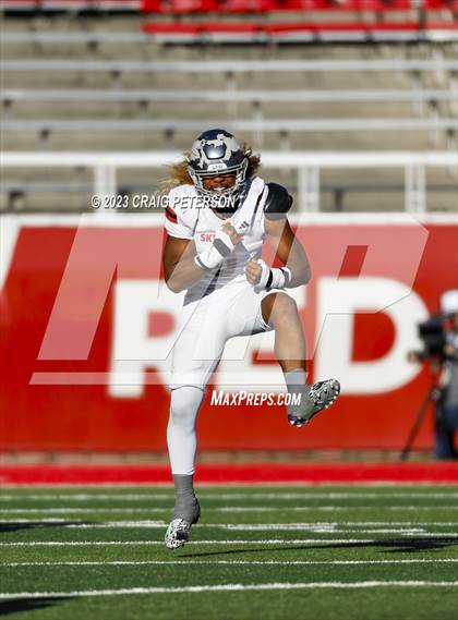 Thumbnail 2 in Corner Canyon vs Skyridge (UHSAA 6A Final) photogallery.