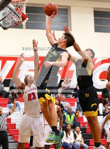 Thumbnail 1 in Notre Dame vs. George Washington Prep (Trevor Ariza Tip-off Classic) photogallery.