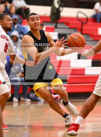 Thumbnail 3 in Notre Dame vs. George Washington Prep (Trevor Ariza Tip-off Classic) photogallery.