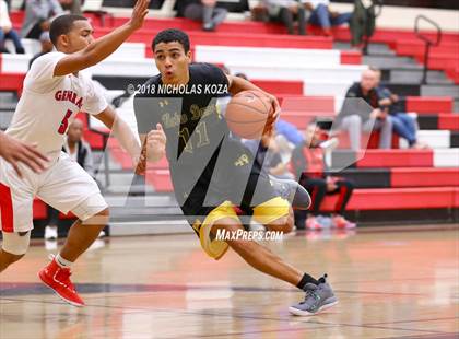 Thumbnail 2 in Notre Dame vs. George Washington Prep (Trevor Ariza Tip-off Classic) photogallery.
