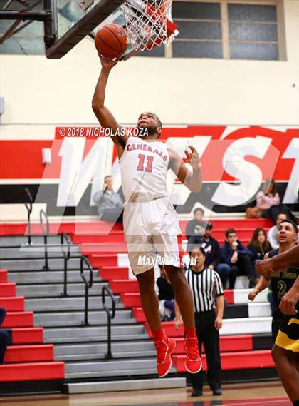 Thumbnail 3 in Notre Dame vs. George Washington Prep (Trevor Ariza Tip-off Classic) photogallery.